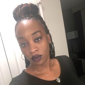 Meet your Posher, Shatilla